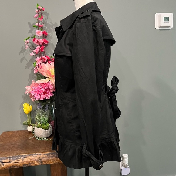 Light Button Up Jacket - Picture 5 of 12